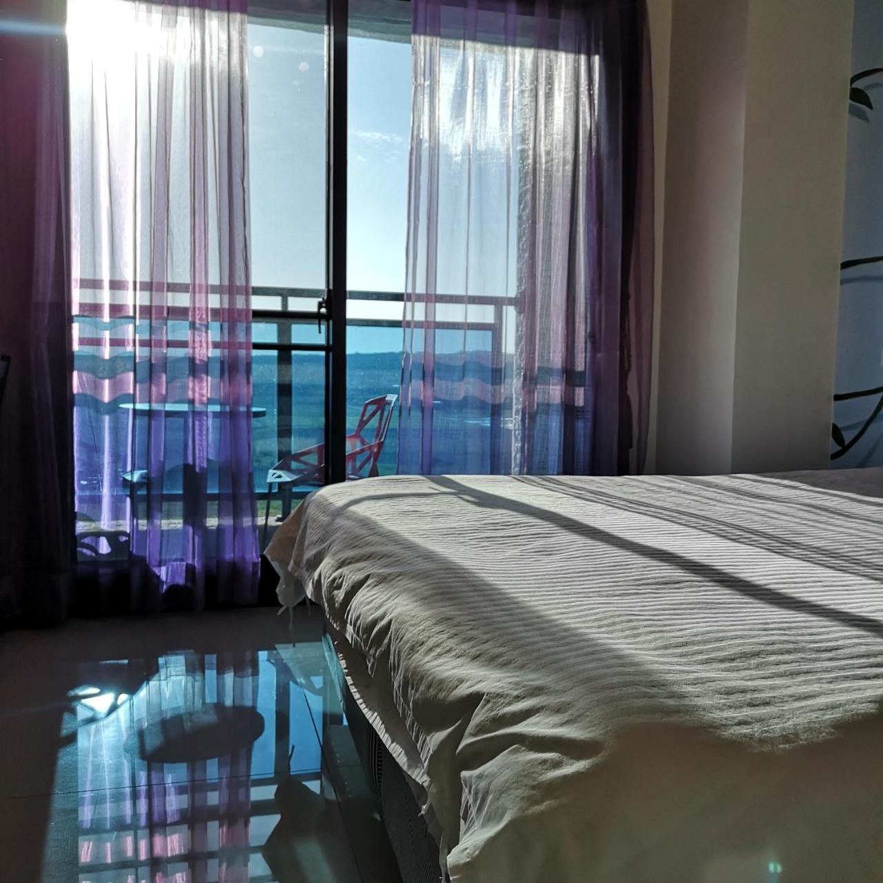 Hotel 墾丁秋莊會館 附限量停車位 不保證有位置 無法事先預留 背包房無車位 預訂後記得加line聯繫 Heng-ch'un Exterior foto